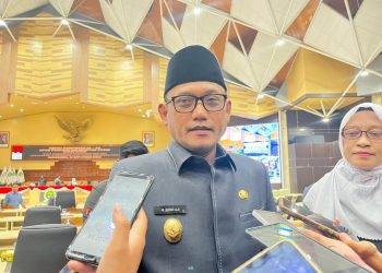 Gratispol Tak Menjangkau Biaya Hidup, Pemprov Minta Daerah Perkuat Dukungan bagi Mahasiswa