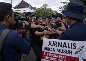 Empat Jurnalis Jadi Korban Represi Saat Aksi 214, Koalisi Pers Kaltim: Halangi Kerja Pers Bisa Dipida